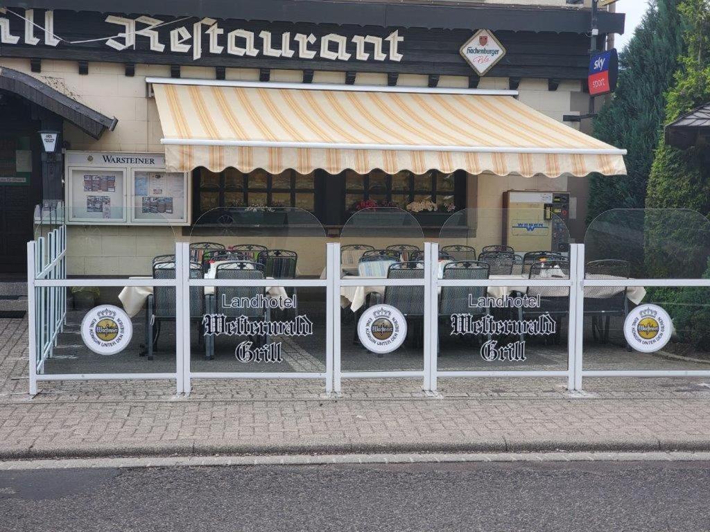 Landhotel Westerwaldgrill Höhn Eksteriør bilde